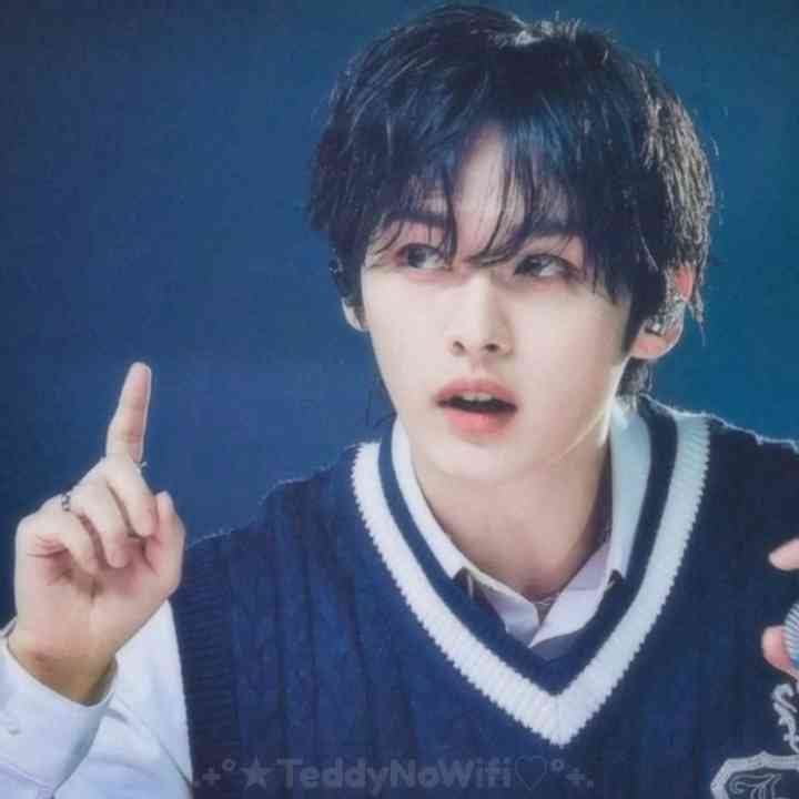 Intro 4 sec#leeknow#leeminho#skz#straykids#kpop#leeknowedit#cute#Please give credits if you mix ( ^ω^ )★♡